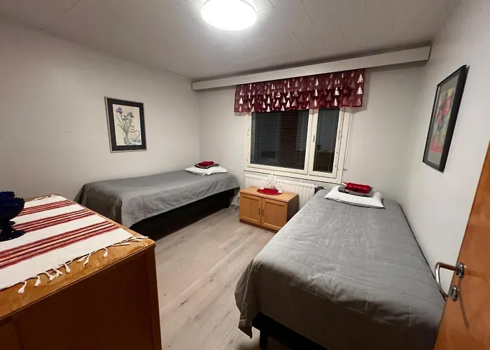 Villa Narikka, Tilava Ja Rauhallinen Loma-Asunto Kittilaen Keskustassa